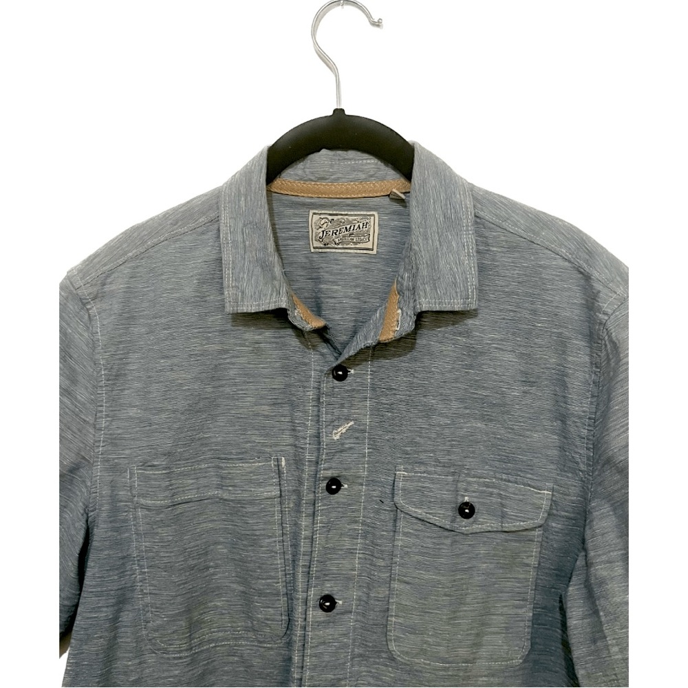 EUC Men’s Chambray Blue Shirt Shortsleeved Medium
